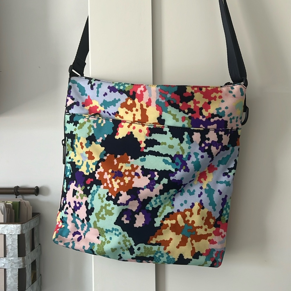 Very Bradley multicolored bag